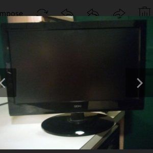 SEIKI 22 INCH LED TV EXCELLENT CONDITION